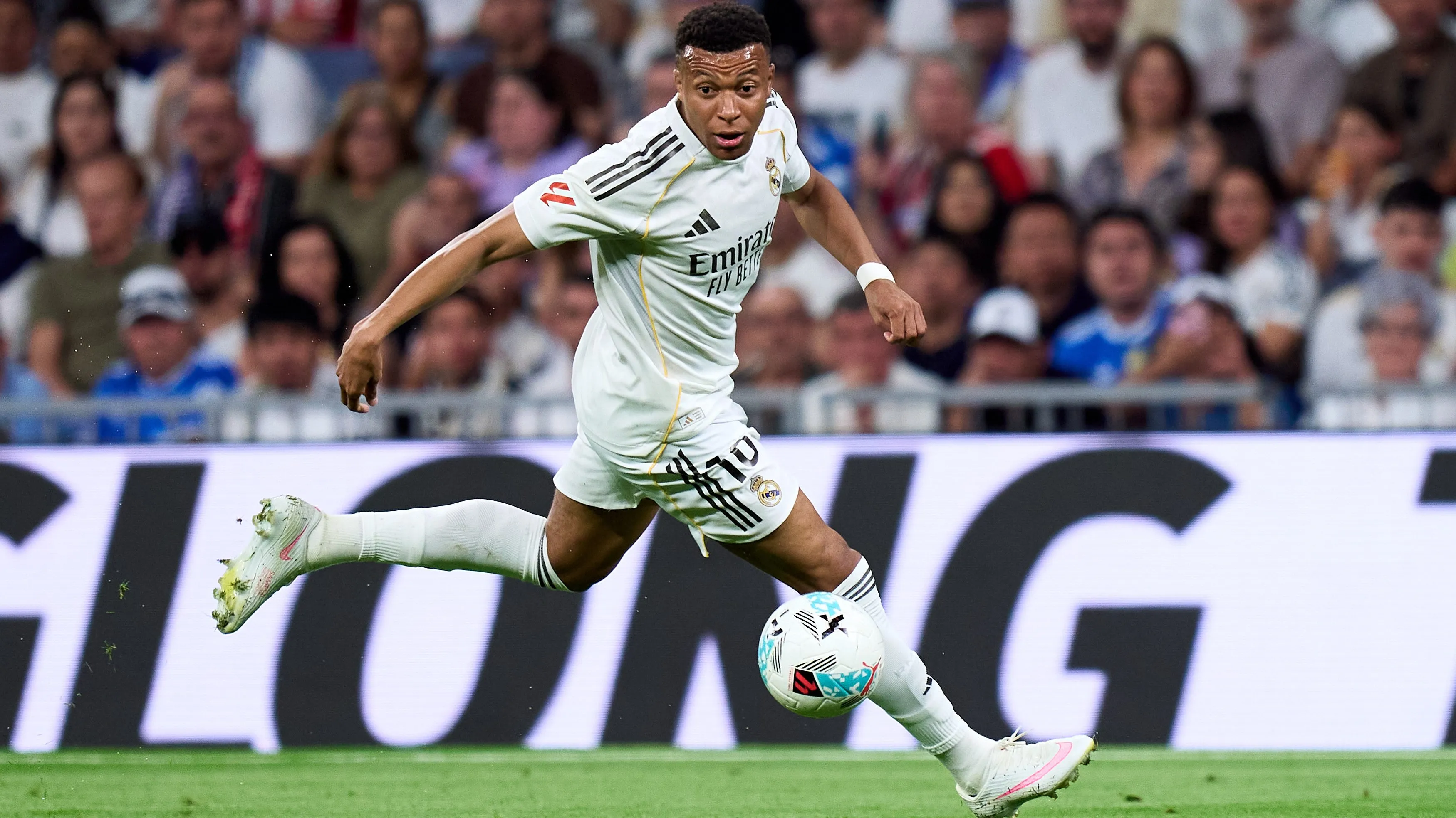 Mbappé pelo Real Madrid. (Photo by Angel Martinez/Getty Images)