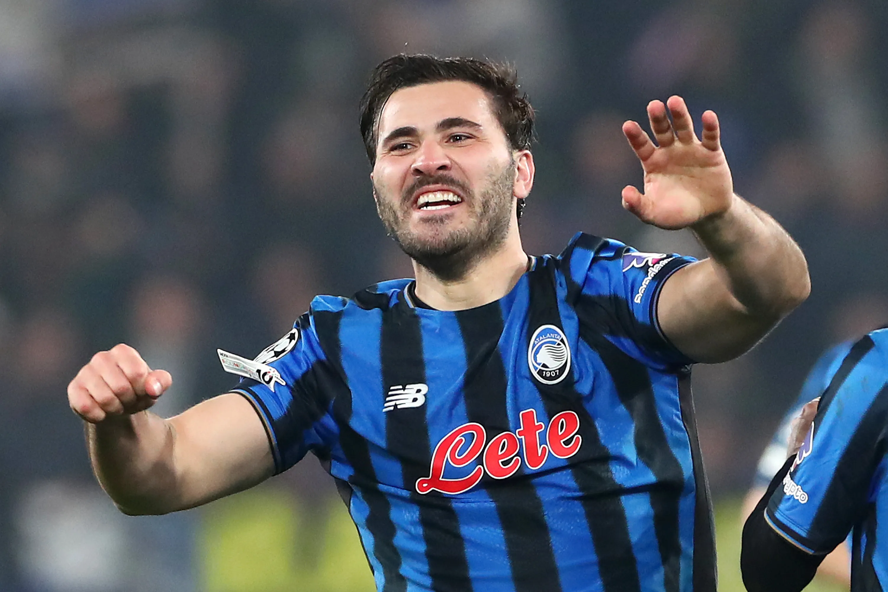 BERGAMO, ITALY – FEBRUARY 25: Sead Kolasinac of Atalanta celebrates victory following the UEFA Champions League 2025/26 League Knockout Play-off Second Leg match between Atalanta BC and Borussia Dortmund at Stadio di Bergamo on February 25, 2026 in Bergamo, Italy. (Photo by Marco Luzzani/Getty Images)