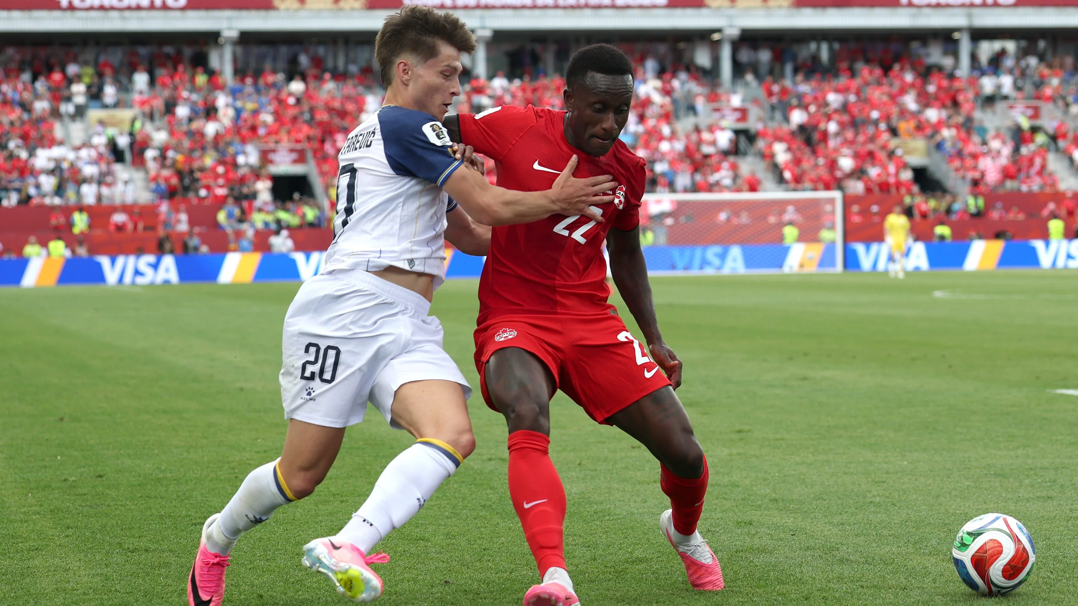 Canadá x Bósnia - Foto: Charlotte Wilson/Getty Images.