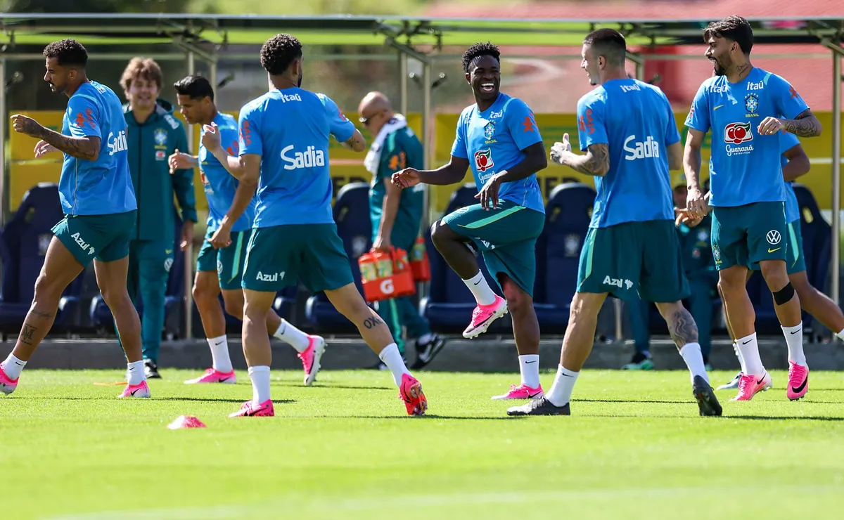 Quem esteve lá? Brasil pode repetir oito titulares da estreia da Copa de 2022