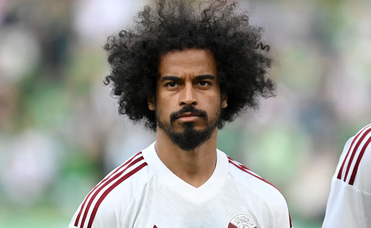 Melhor jogador da Ásia, Akram Afif carrega esperança do Catar na estreia