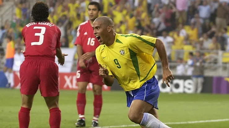 Ronaldo marcou nos dois jogos contra a Turquia em 2002