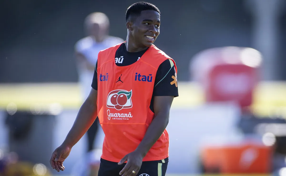 Ex-Palmeiras, Endrick protagoniza lance espetacular em treino da Seleção Brasileira