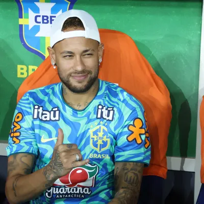 Neymar ficará no banco na estreia do Brasil contra Marrocos