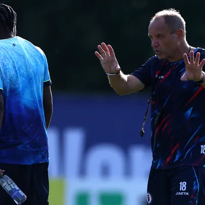 Sébastien Migné, técnico do Haiti, 'comemora' ausência de Neymar