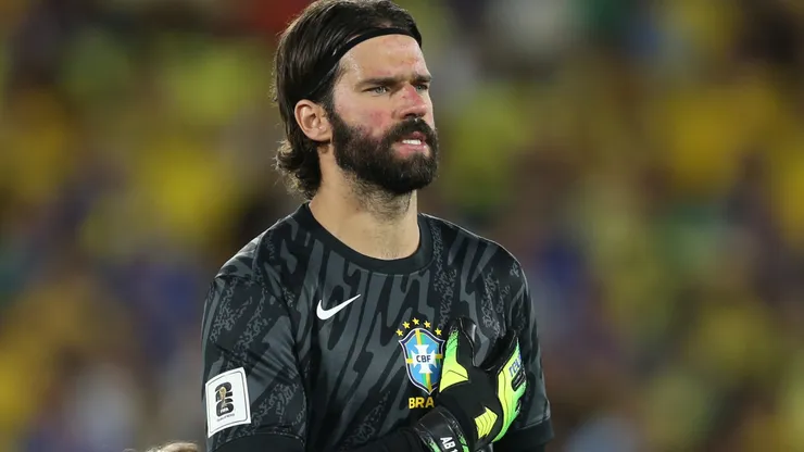 Alisson mira protagonismo na Seleção Brasileira - Foto: Marlon Costa/AGIF