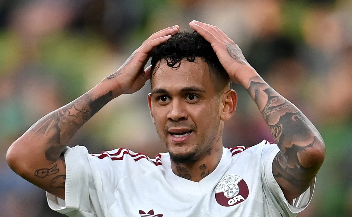 Edmilson Junior faz estreia com a Seleção do Catar e time empata por 1 a 1 contra a Suiça