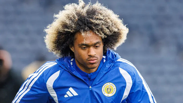 Tahith Chong durante amistoso nos últimos meses