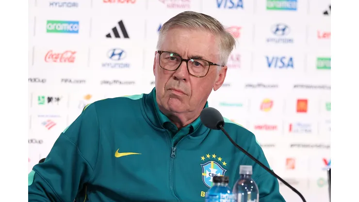 Ancelotti na coletiva - Foto: Darrian Traynor/Getty Images