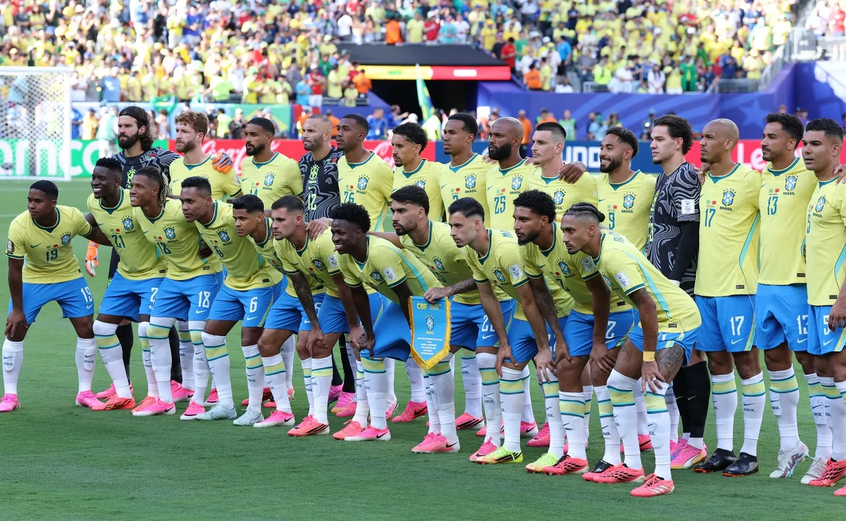 Brasil sai perdendo pela oitava vez em estreias de Copa do Mundo, sendo campeão em duas delas