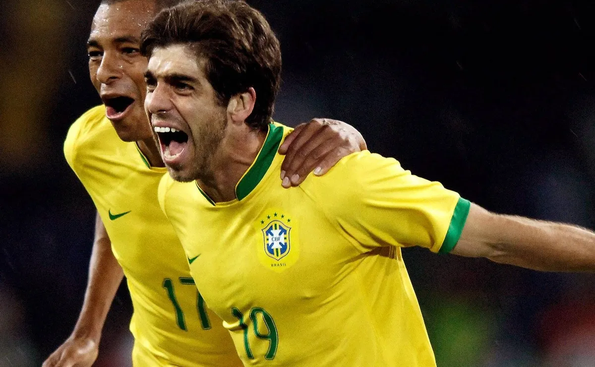 Juninho Pernambucano inspirou nome meia do Curaçao na Copa do Mundo, admite Juninho Bacuna