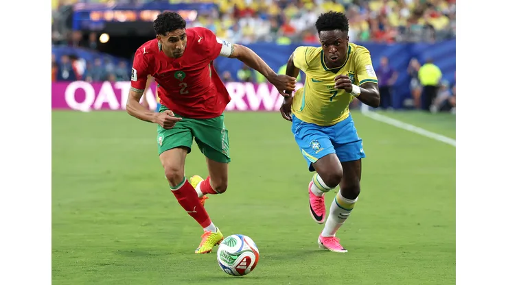Vinicius Junior em ação - Foto: Darrian Traynor/Getty Images