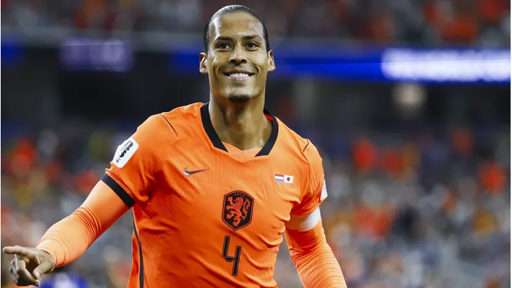 Van Dijk marcou o primeiro gol da Holanda. Foto: Koen Van Weel/IMAGO/ ANP