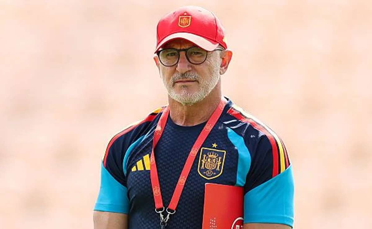 Com dúvida no meio-campo, Espanha define time para a estreia na Copa do Mundo