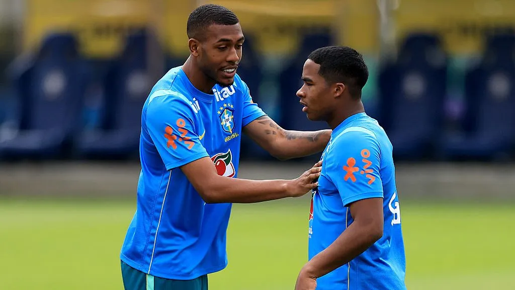 Rayan e Endrick durante treino da Seleção Brasileira – (Photo by Buda Mendes/Getty Images)