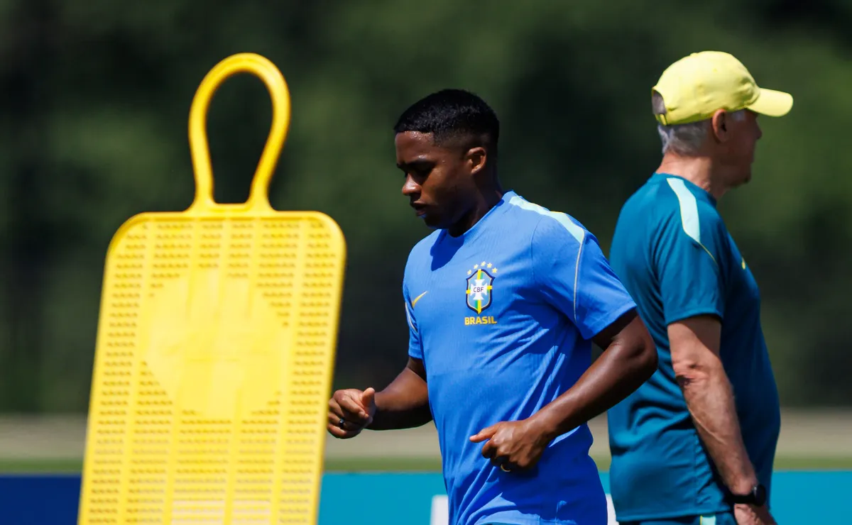 Endrick ganha apoio da torcida, mas segue atrás de Matheus Cunha nos planos de Ancelotti