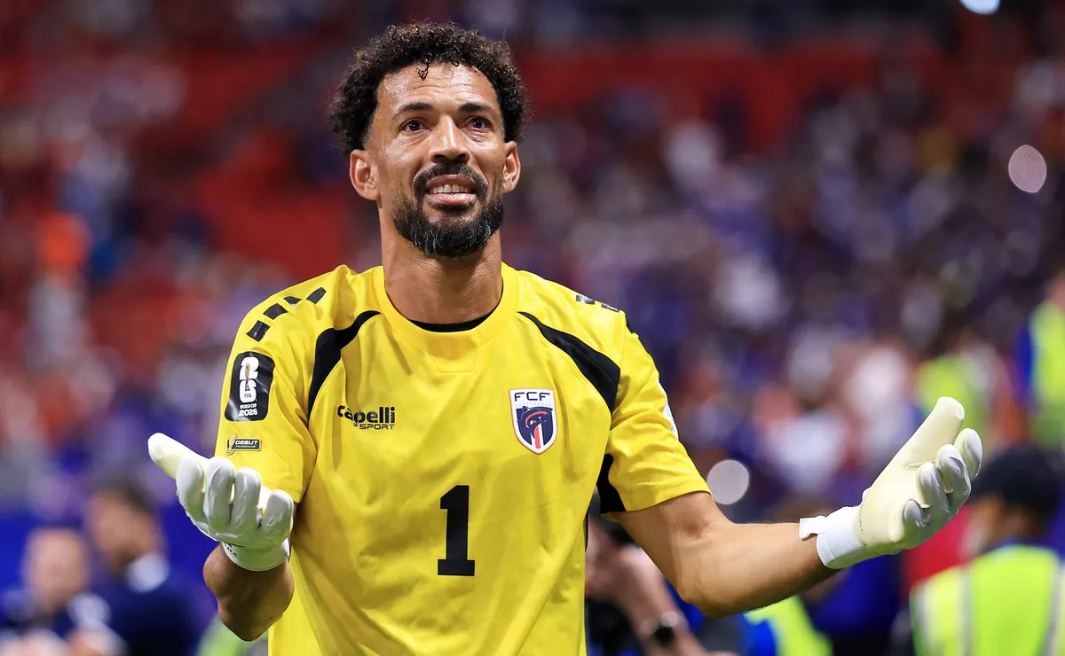 Vozinha, herói do Cabo Verde contra Espanha, ganha 1,7 milhões de seguidores e vira assunto de mercado