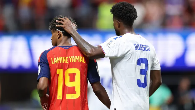Lamine Yamal entrou no segundo tempo