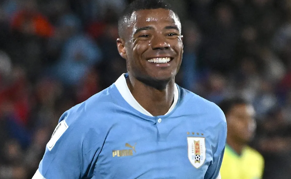 De La Cruz, do Flamengo, é exaltado em empate do Uruguai na Copa: “Causou um grande impacto”