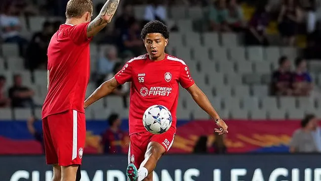 Anthony Valencia pelo Royal Antwerp. Foto: Alex Caparros/Getty Images