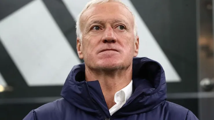 Deschamps montou a França com força ofensiva para estreia - (Photo by Marco Luzzani/Getty Images)
