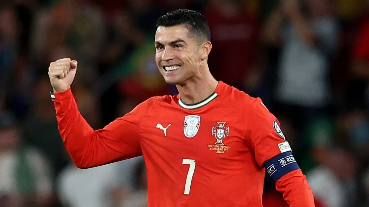 Cristiano Ronaldo em campo pela seleção de Portugal. (Foto: Carlos Rodrigues/Getty Images)