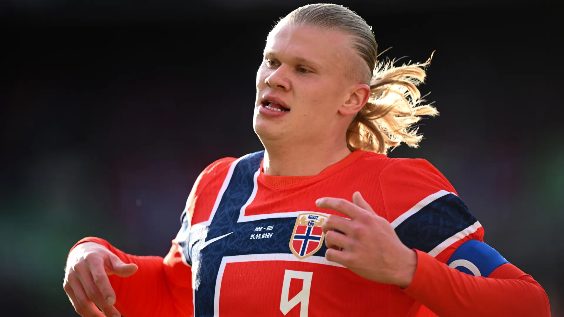 Haaland em ação pela Seleção da Noruega – Foto: Stuart Franklin/Getty Images
