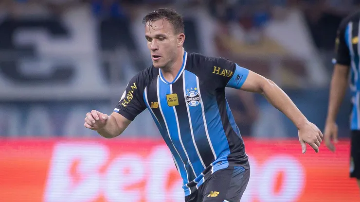 Arthur não segue no Grêmio no segundo semestre
