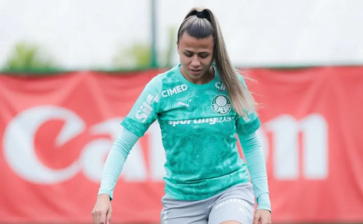 Time feminino do Palmeiras se reapresenta e faz primeiro treino após férias