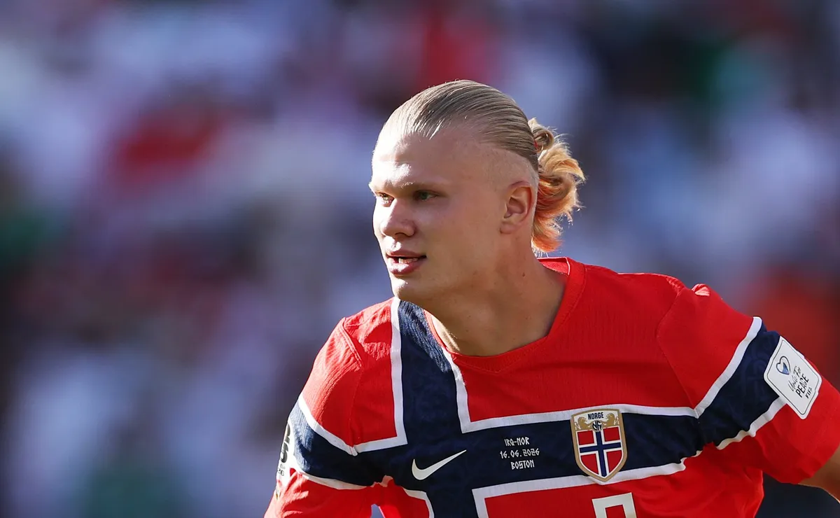 Haaland brilha na estreia da Copa do Mundo e Noruega vence Iraque em jogo dos artilheiros