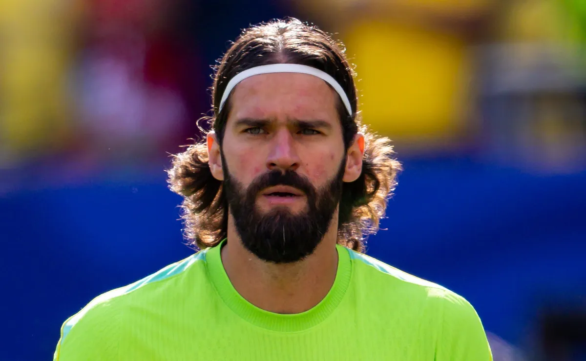 Velloso questiona titularidade de Alisson no Brasil na Copa do Mundo: “Talvez por causa do Taffarel”