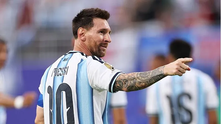 Messi comemora gol em Argentina x Argélia. (Photo by Charlotte Wilson/Getty Images)
