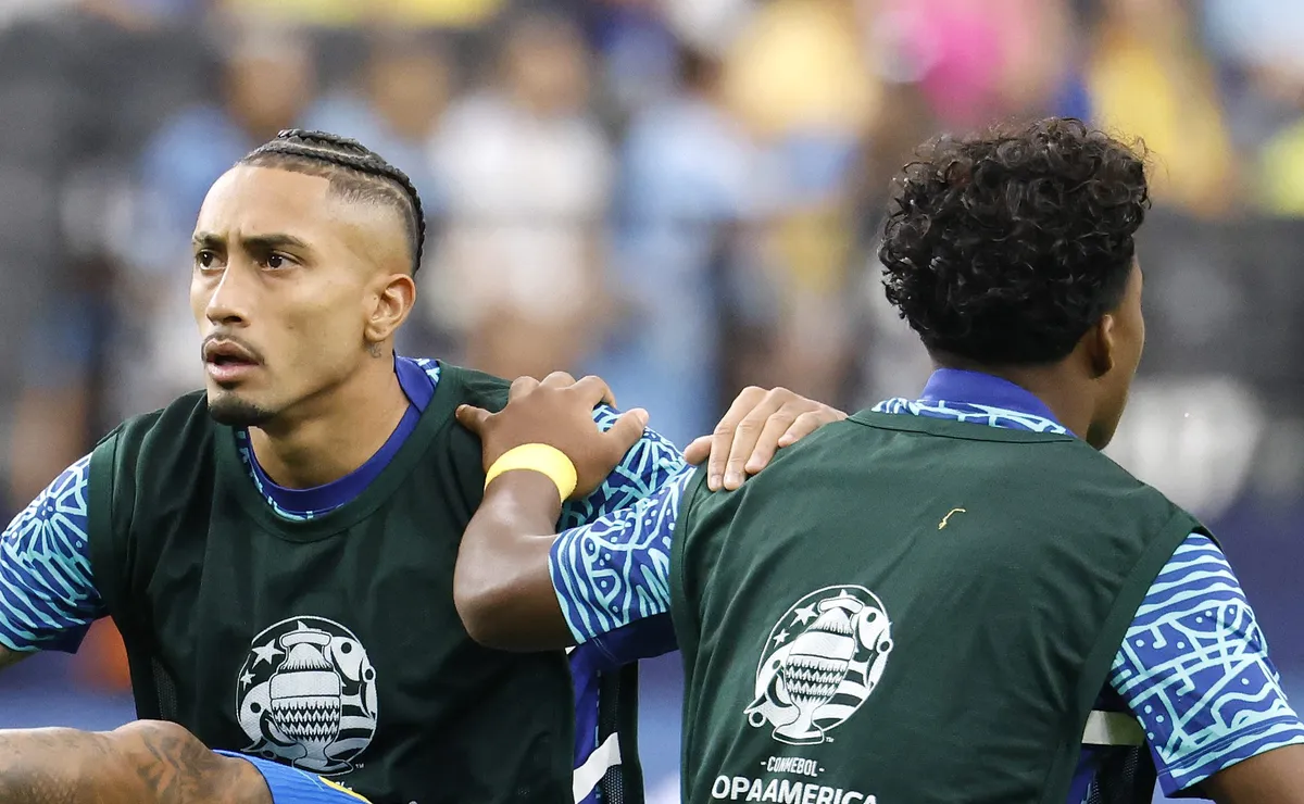 Raphinha esbarra na má fase e prolonga seu jejum de boas atuações pela Seleção