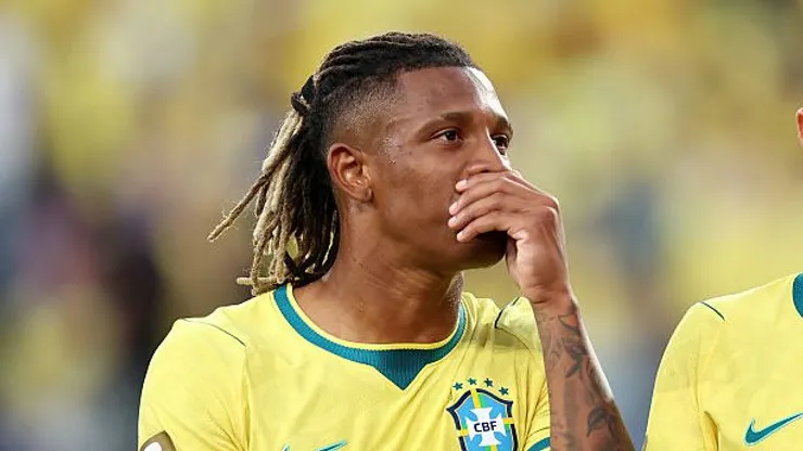 Danilo após o apito final diante de Marrocos