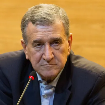 Carlos Alberto Parreira é internado no Rio