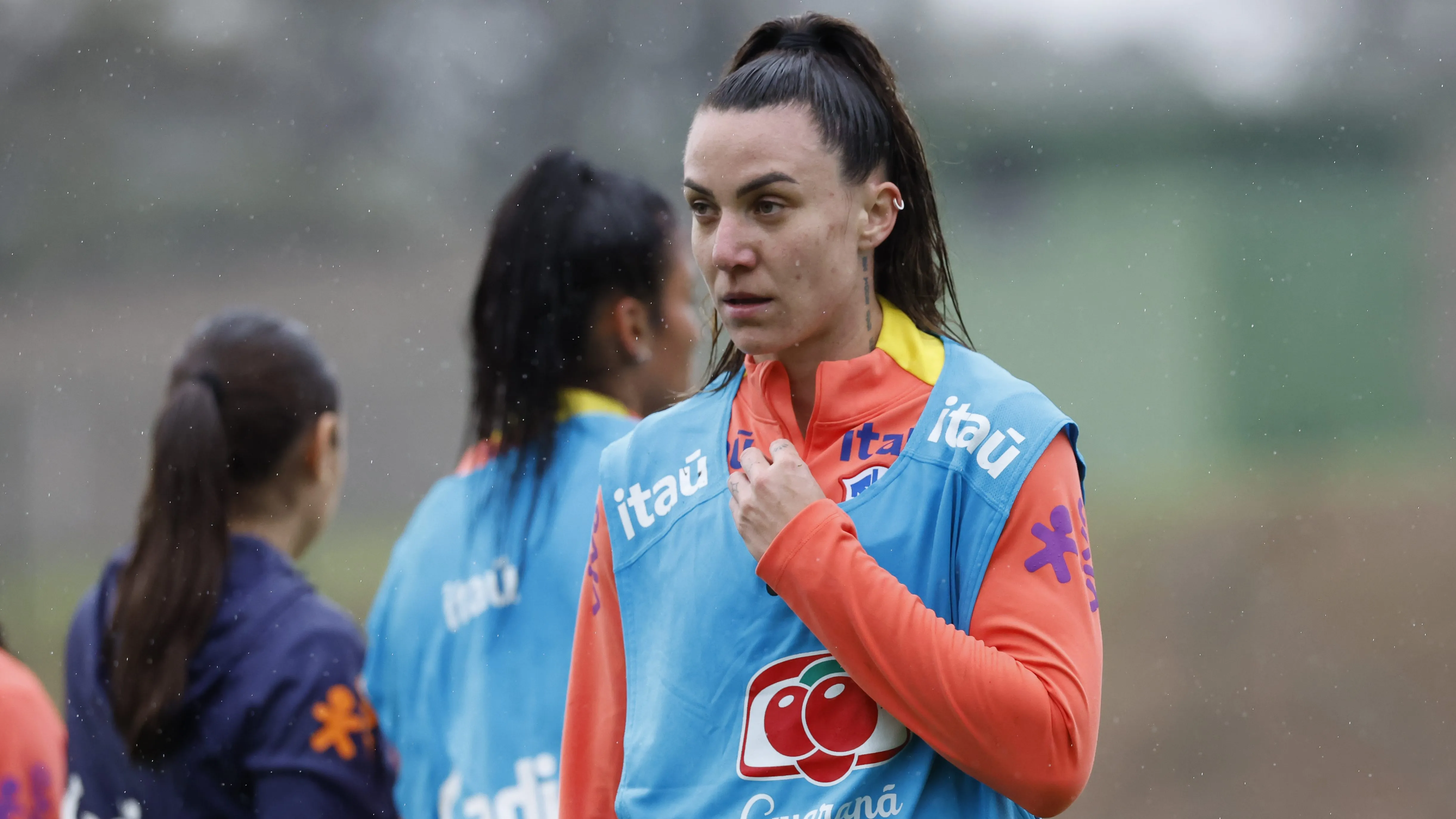 Paloma Maciel em treino da Seleção Feminina em Itu