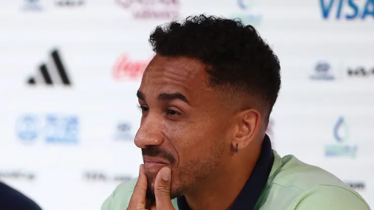 Danilo durante coletiva em Doha, no Catar, em 2022.