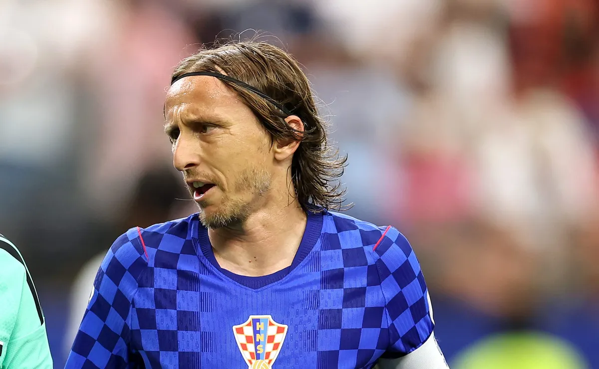 Modric não vai bem na estreia da Croácia na Copa do Mundo e recebe críticas de Roger Flores