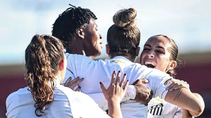 Sereinhas da Vila garantem goleada na estreia do estadual - Foto: Reinaldo Campos/Santos FC