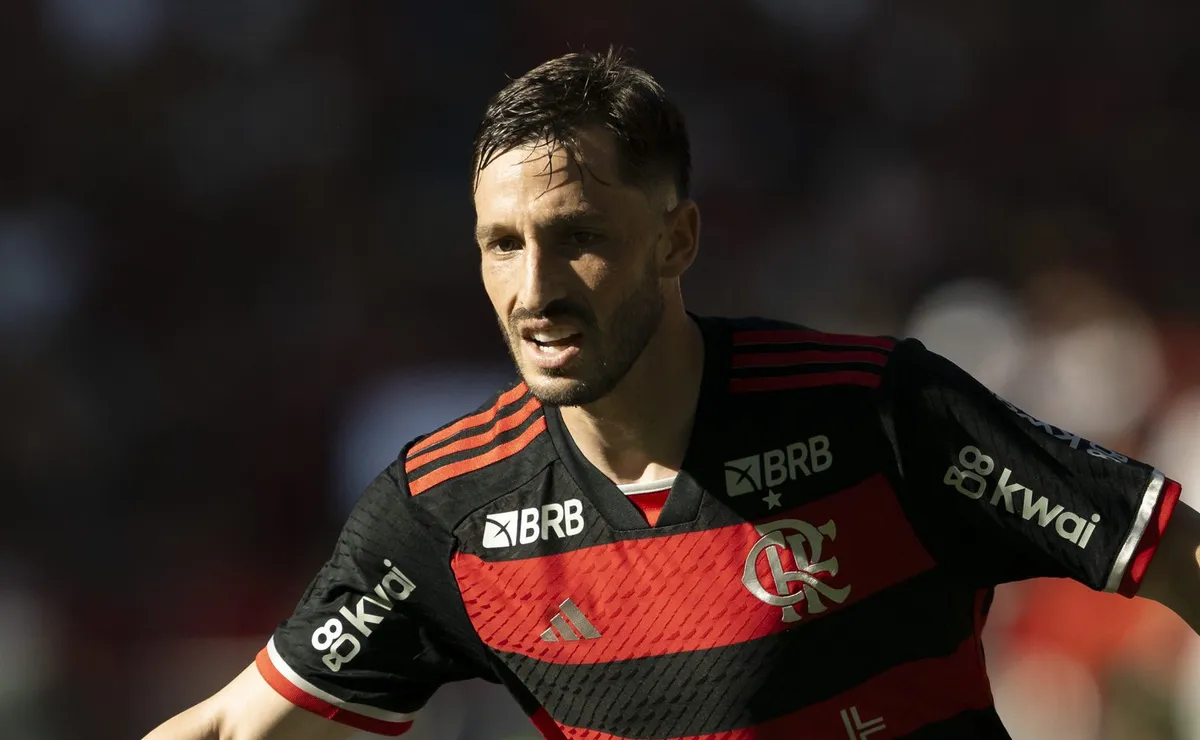 Santos descarta Matías Viña e César Ibáñez e volta à estaca zero na lateral-esquerda