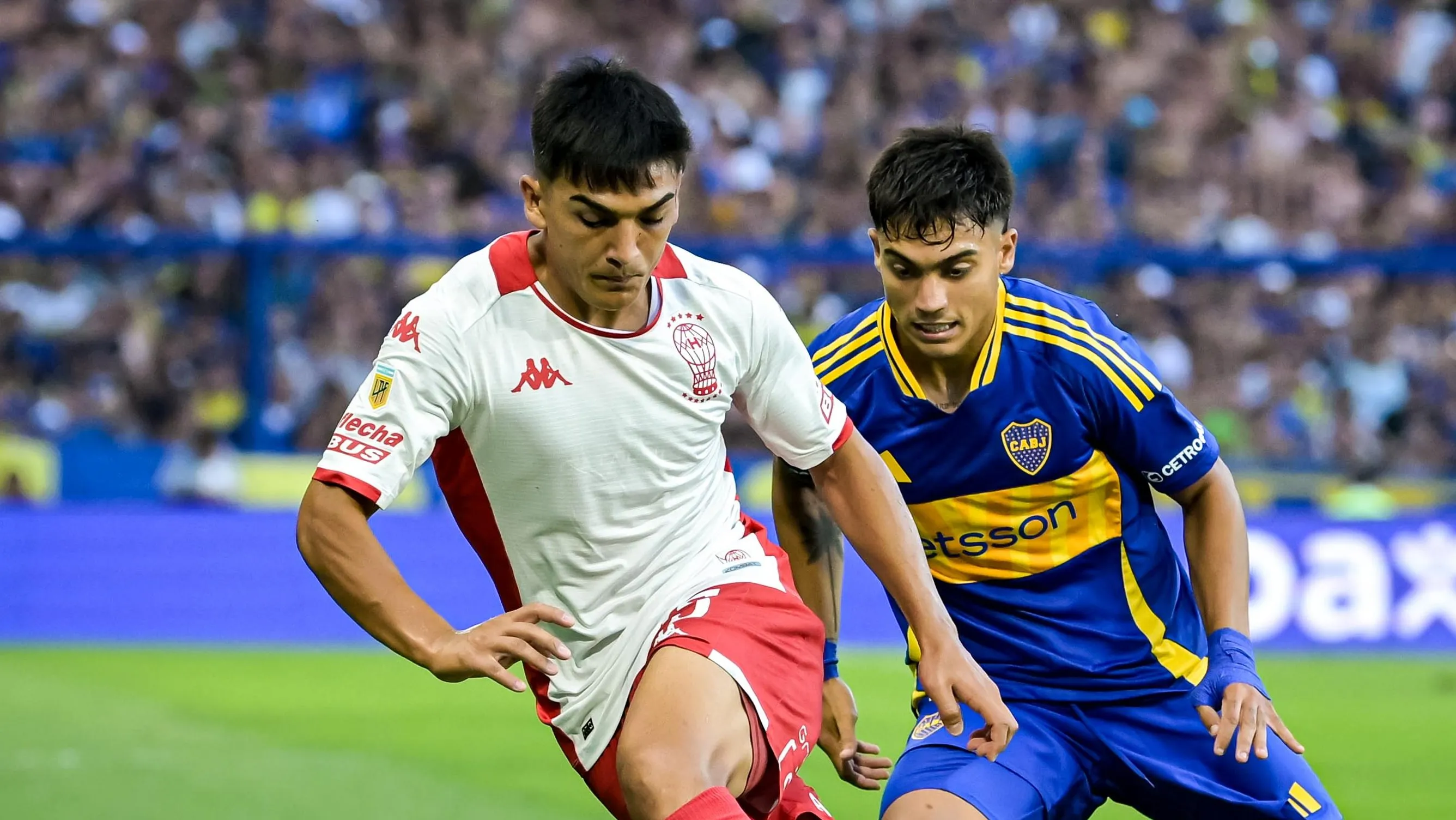 Foto: Marcelo Endelli/Getty Images  – Ibáñez durante jogo do Huracán contra o Boca Juniors.