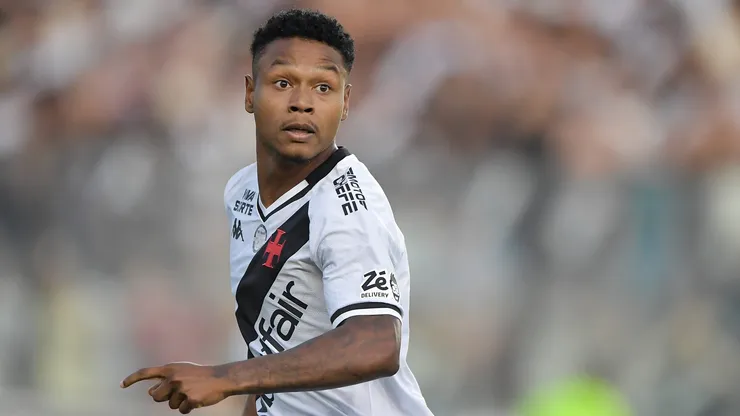 Fernando Diniz pede e Corinthians mira contratação de Matheus França, que pertence ao Crystal Palace. Foto: Thiago Ribeiro/AGIF