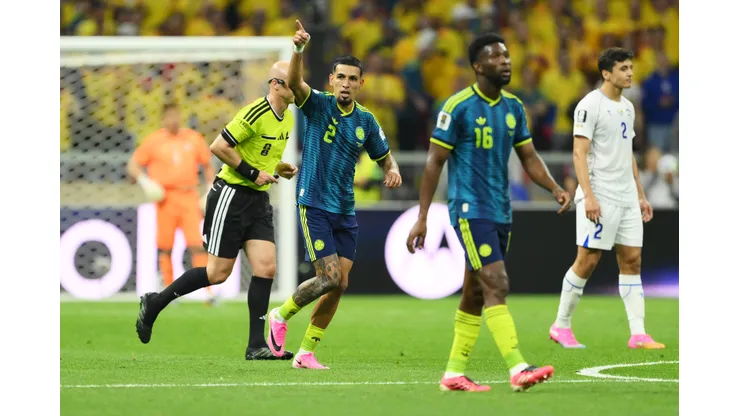 Luis Diaz brilha e Seleção Colombiana vence o Uzbequistão pela Copa do Mundo. (Photo by David Ramos/Getty Images)