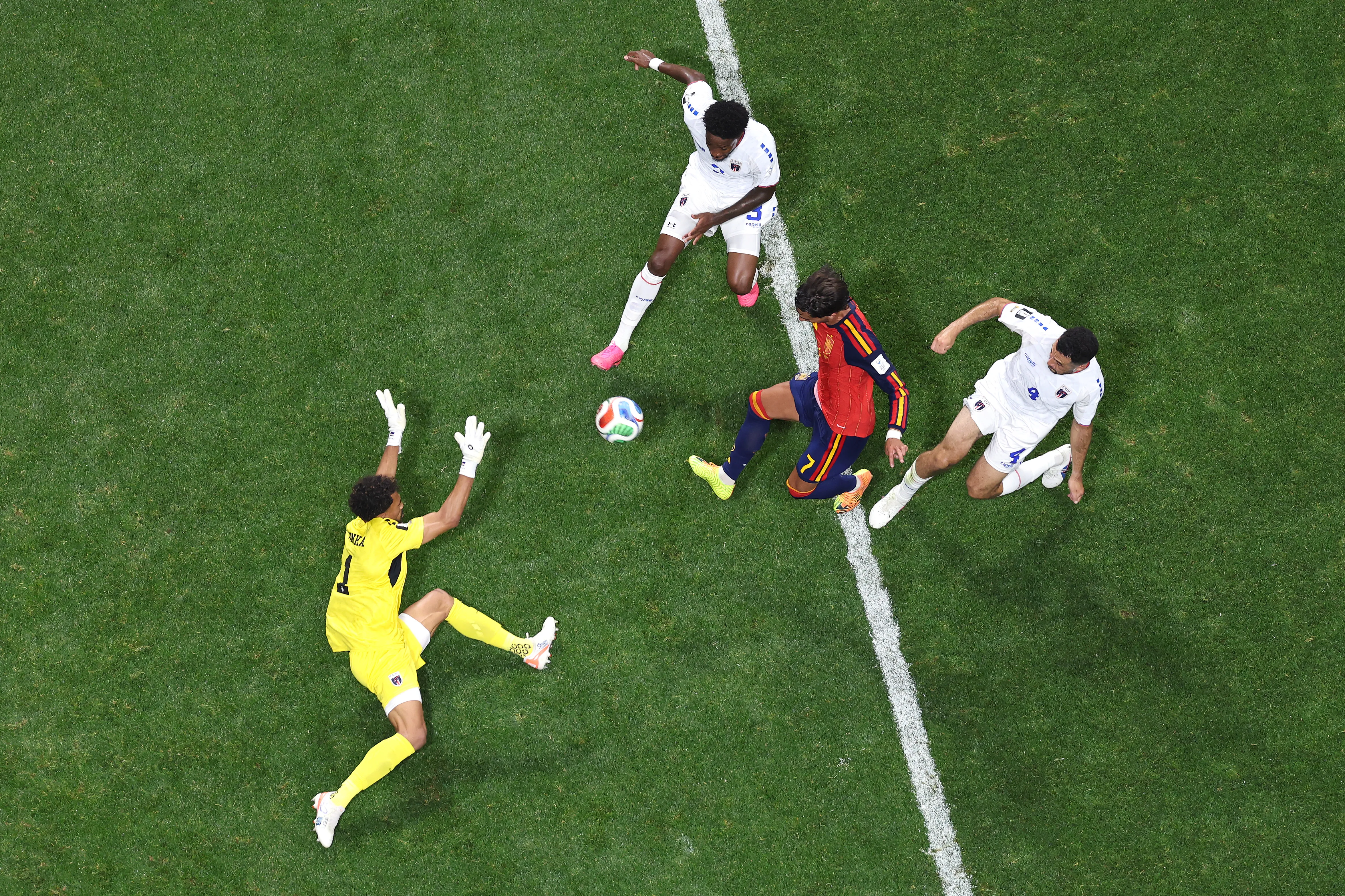 Vozinha é destaque por parar a Espanha na Copa. Foto: Justin Setterfield/Getty Images.
