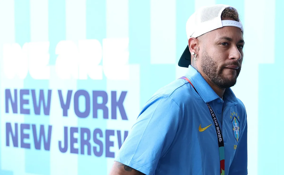 Jornalista crava recuperação de Neymar e projeta retorno na reta final da fase de grupos