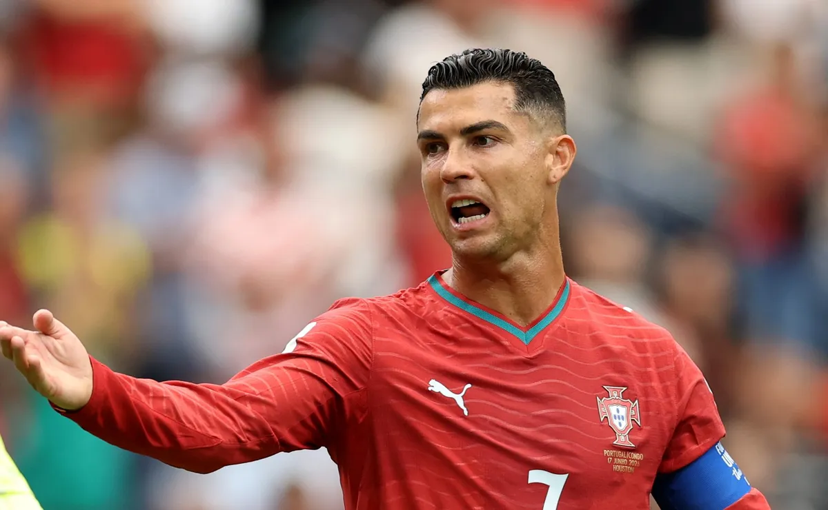 Cristiano Ronaldo decepciona na Copa e sofre duras críticas da imprensa internacional