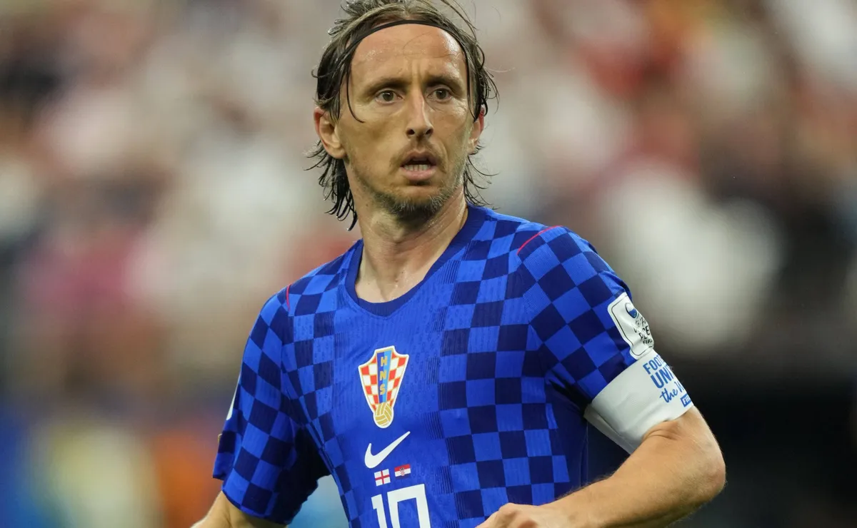 Zlakto Dalic elogia postura de Modric em Inglaterra x Croácia: “É meu braço direito”