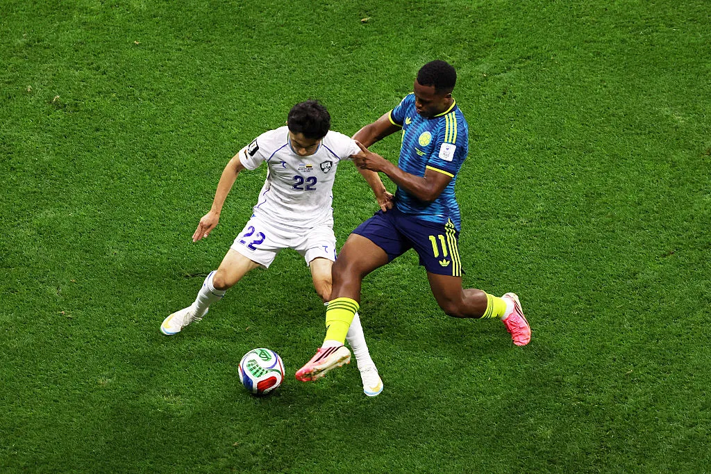 Arias durante a partida contra o Uzbequistão. Foto: Luke Hales/Getty Images