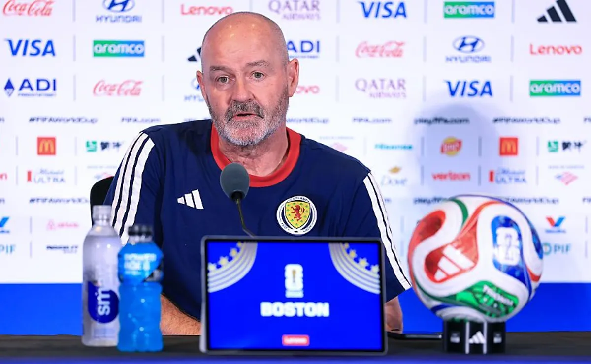 Clarke, técnico da Escócia, rebate comparação entre Marrocos e Seleção Brasileira