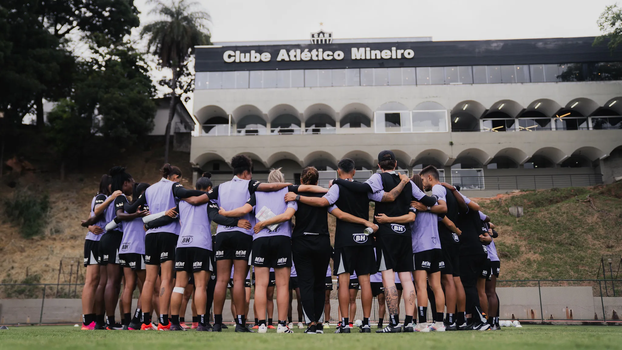 Jogadoras do Atlético-MG em treinamento na Vila Olímpica